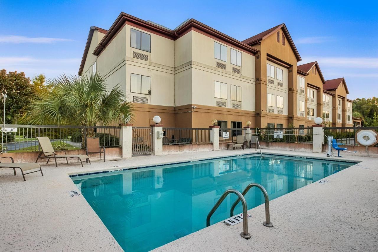 Clarion Pointe Savannah Gateway I-95 Georgetown Exterior photo